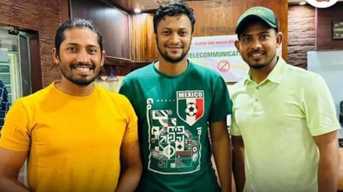 সবার চোখ ফাঁকি দিয়ে হঠাৎ বিসিবিতে সাকিব