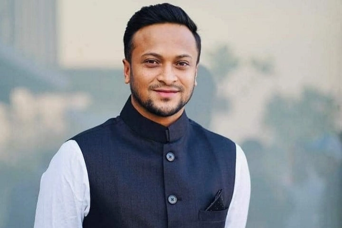 রাজনীতির মাঠে সাকিবকে নতুন বার্তা মাশরাফির ছোট ভাইয়ের