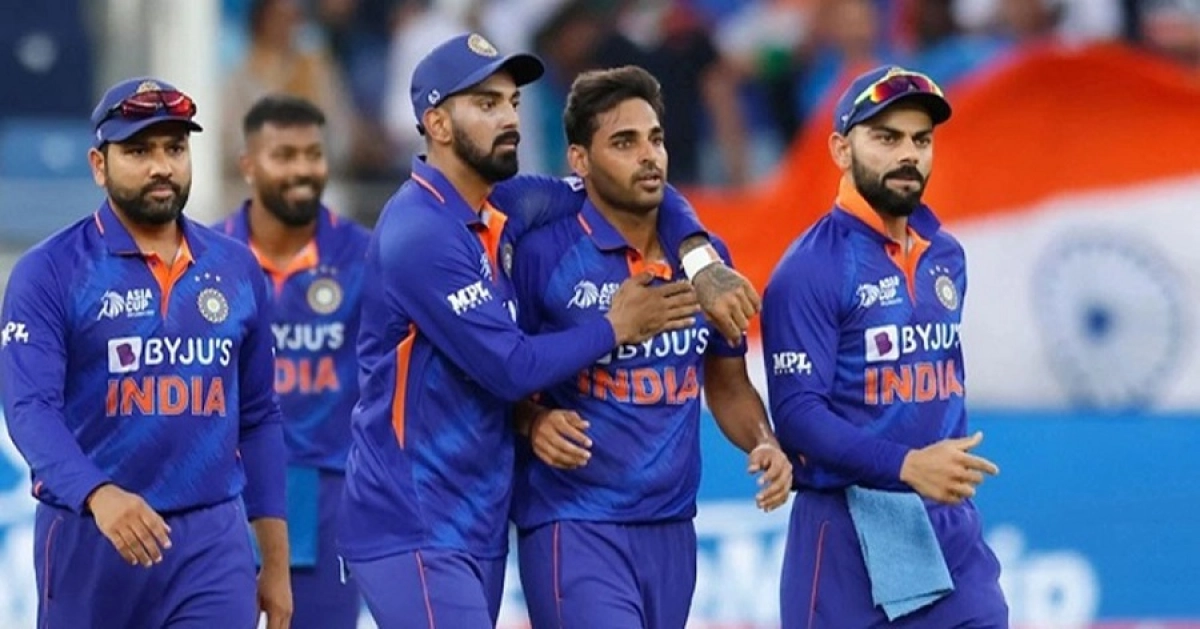 টাকার লোভে হারাচ্ছে নিজের সম্মান, হঠাৎ বনে যেতে পারে নায়ক থেকে ভিলেন