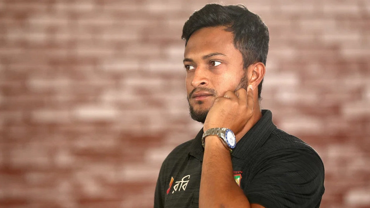 বার্ষিক আয় ৪৮ লাখ তাবুও দেনা ৩৩ কোটি, যেভাবে যত টাকা আয় করেন সাকিব