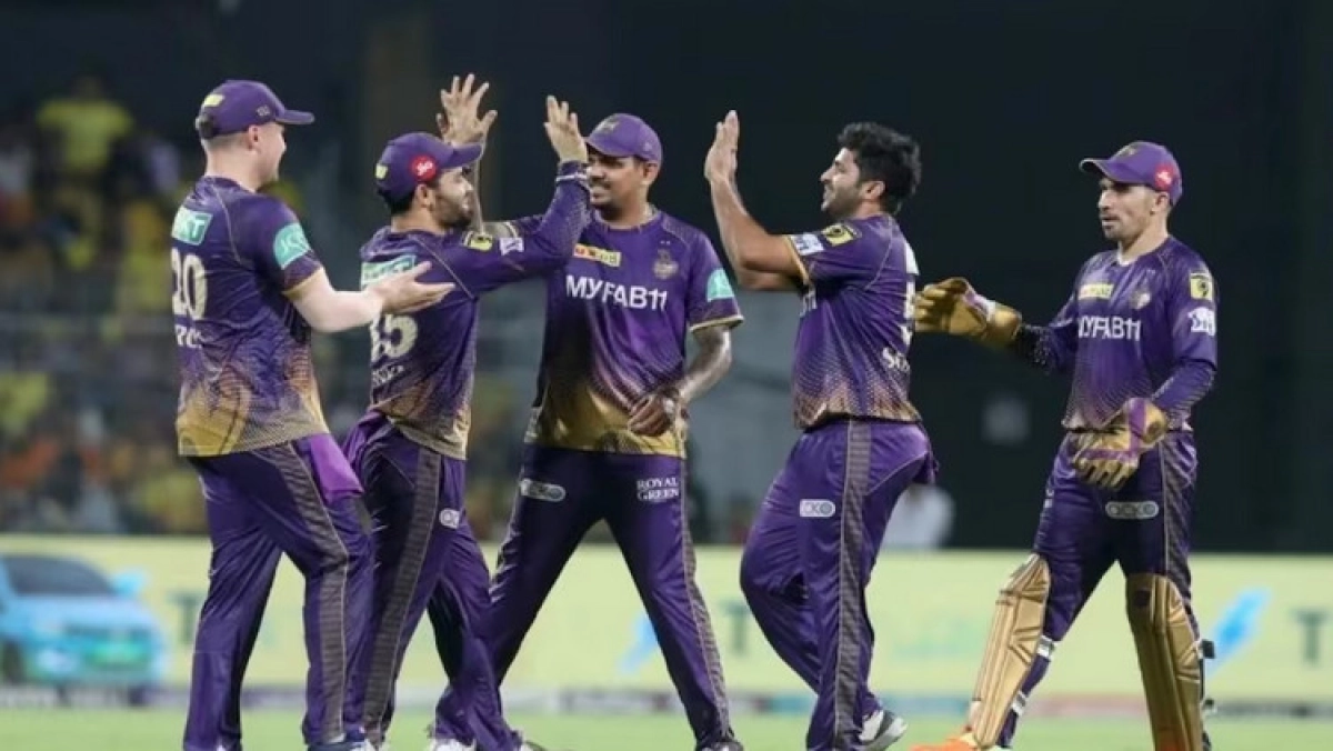 হাতে রয়েছে মাত্র ১৩ জন প্লেলেয়ার নিয়ে যে চাপে পড়ছে কলকাতা