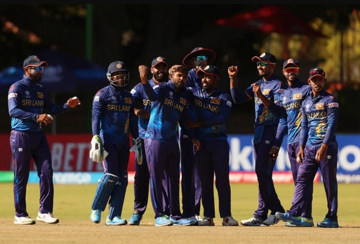 একাদশে ৭ পরিবর্তন করেও বড় ধাক্কা খেলা শ্রীলঙ্কা