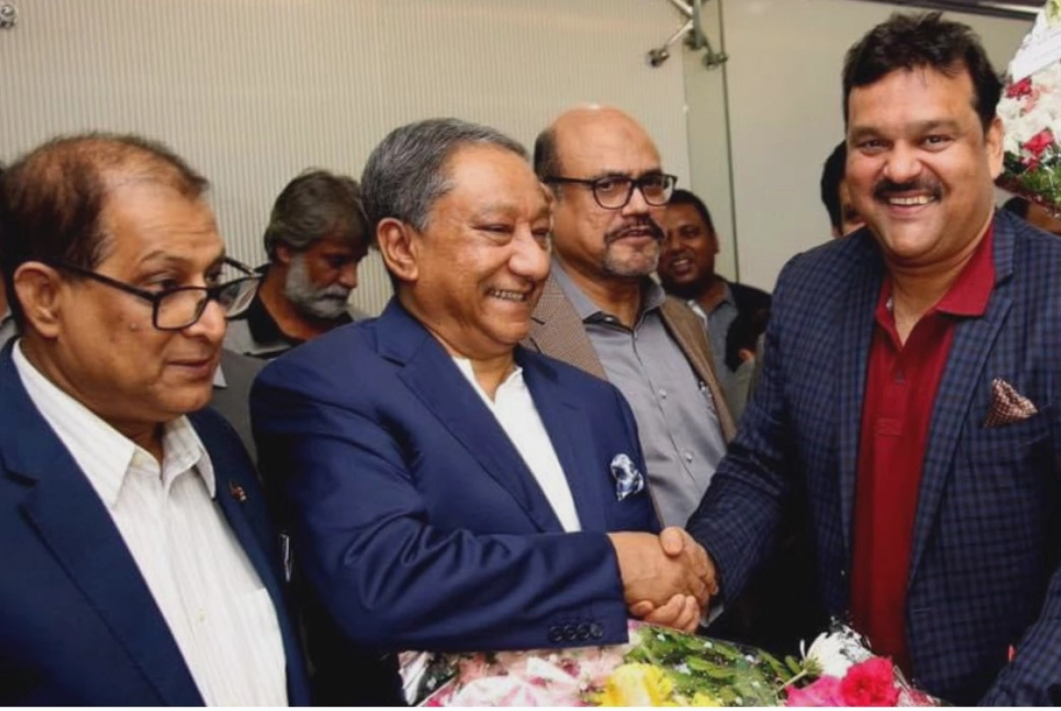 বিসিবির সভাপতি পদে দৌড়ে দুই বোর্ড সদ্য সুযোগ নেই মাশরাফি ও সাকিবের