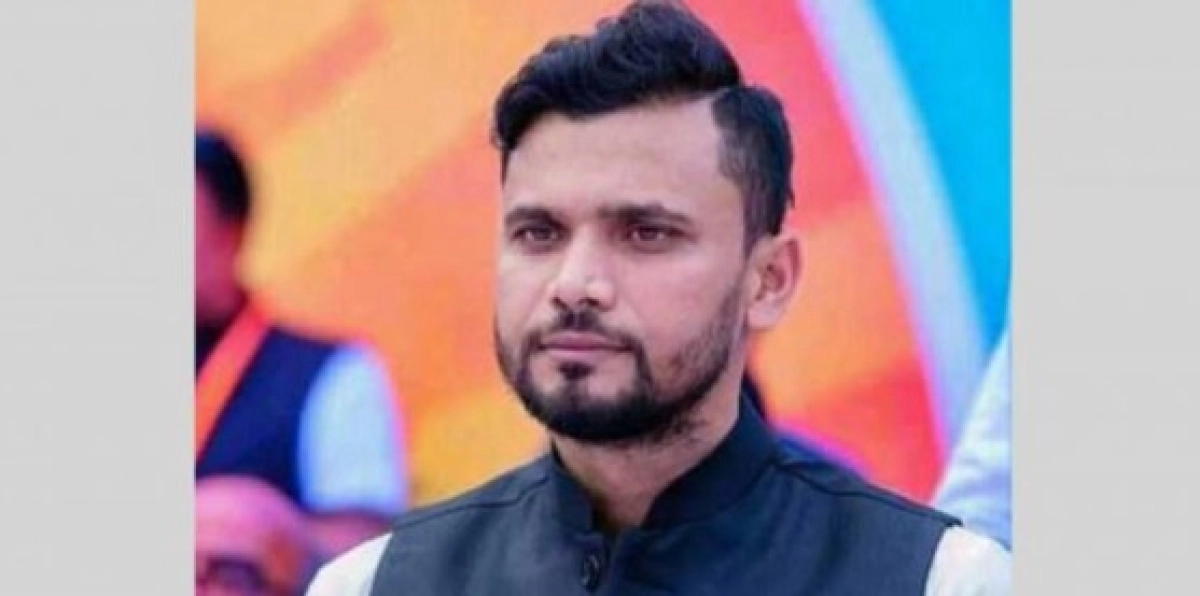 চিপ হুইপ হচ্ছেন জাতীয় ক্রিকেট দলের সাবেক অধিনায়ক মাশরাফি