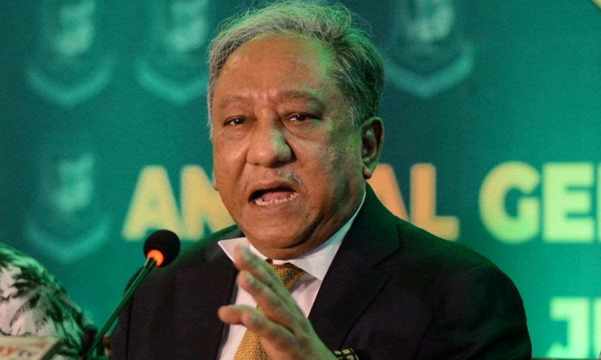 বিসিবির পদ এখনই ছাড়বেন না পাপন