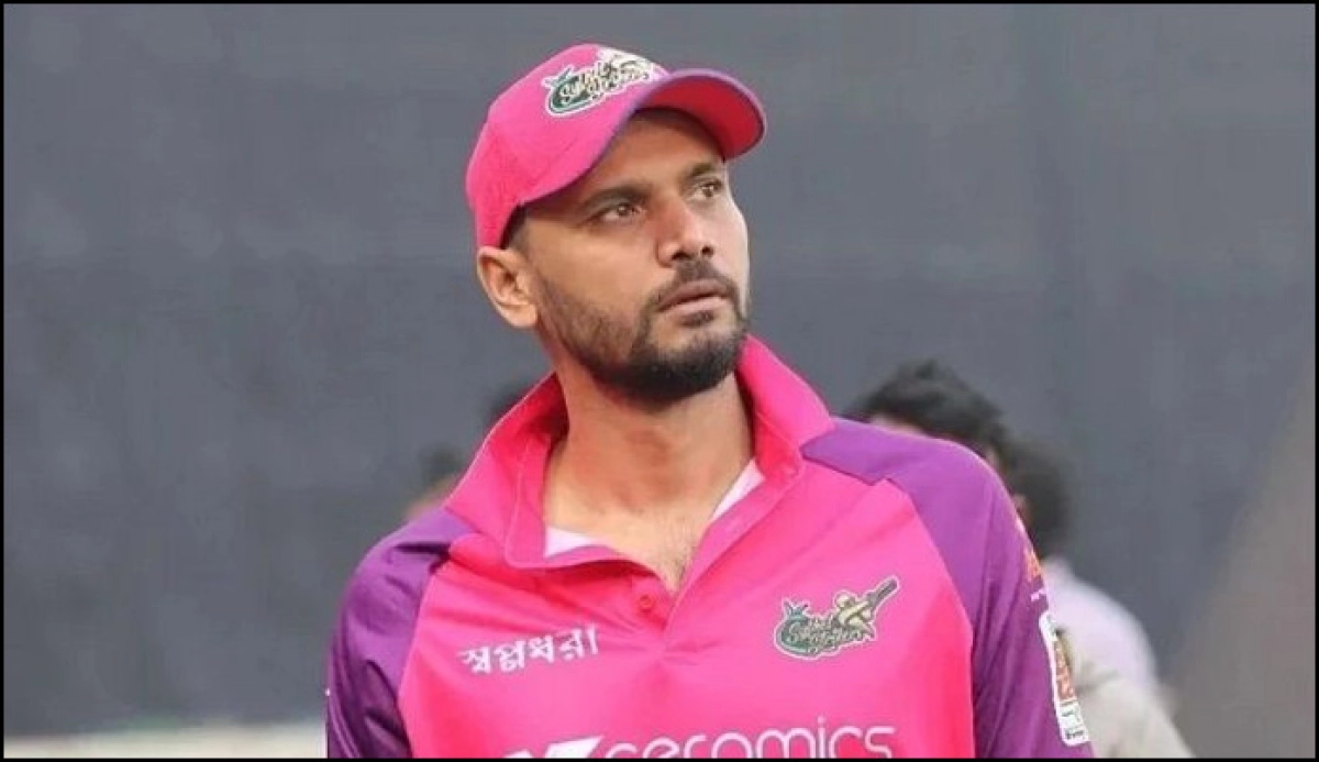 ছেড়ে যাওয়ার আগে সতীর্থদের উদ্দেশ্যে যা বললেন মাশরাফি!