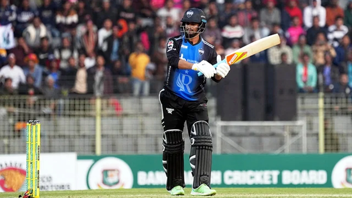 যে কারণে সাকিবের ব্যাটিং লাগছে না রংপুরের!