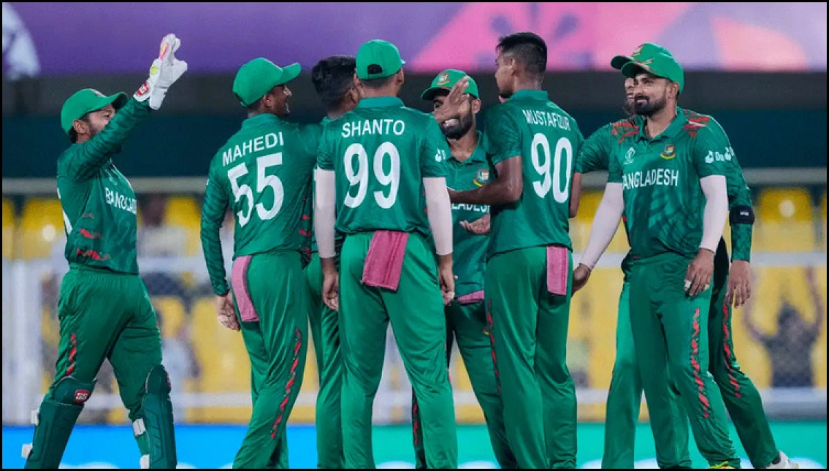 দেশি নাকি বিদেশি টাইগারদের ব্যাটিং ও বোলিং কোচ হওয়ার দৌড়ে এগিয়ে এই ২ জন