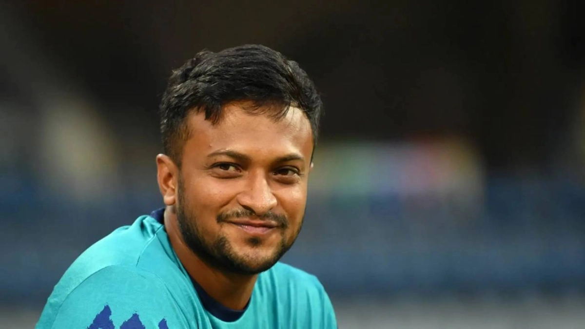 বিপিএলের চলাকালীন দলবদল করলেন সাকিব