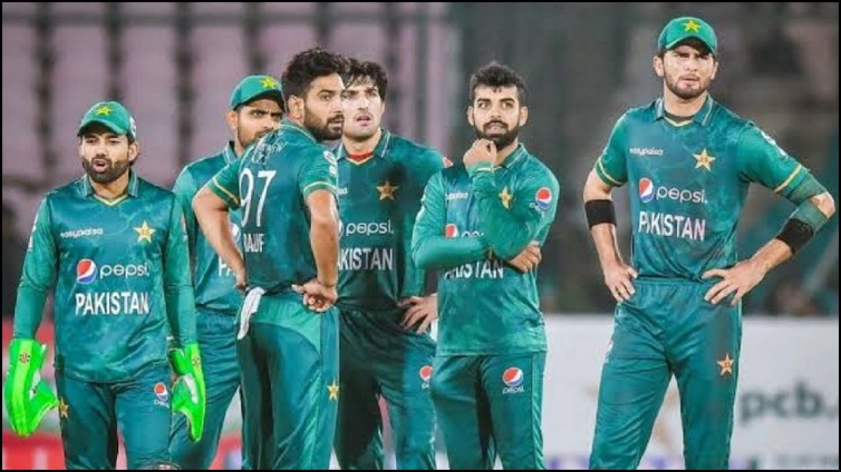 বাবরদের কোচ হতে যাচ্ছে অস্ট্রেলিয়ার তারকা ক্রিকেটার!