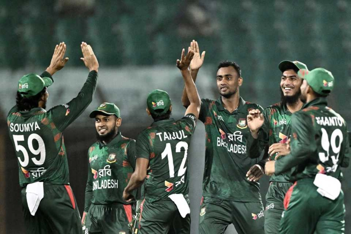 দ্বিতীয় ওয়ানডে থিতু বাংলাদেশ