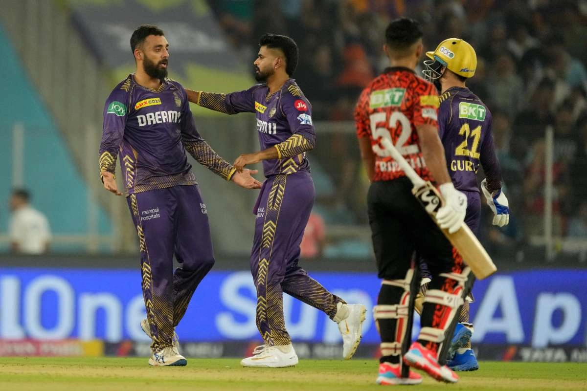ফাইনালের মিশনে কলকাতা কে যত রানের টার্গেট দিল হায়দ্রাবাদ