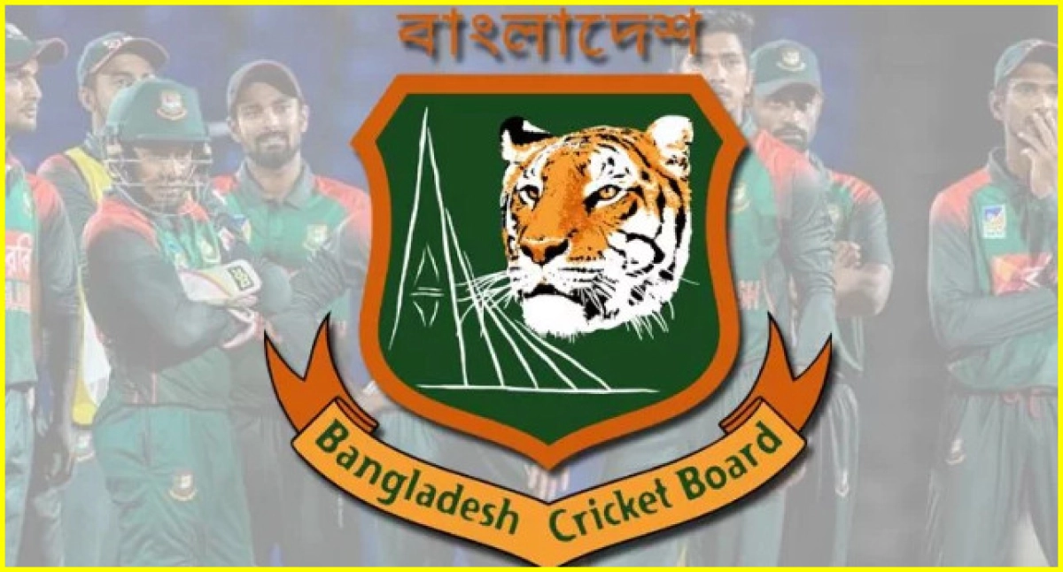 ব্রেকিং নিউজ ; আবারও জাতীয় দলে ফিরলেন বাংলাদেশের তারকা পেসার