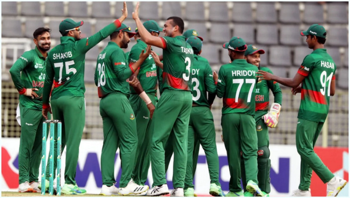 সরকার পতনে পাকিস্তান সিরিজে বাংলাদেশের দল ঘোষণা নিয়ে বড় নাটক রাজ্জাক