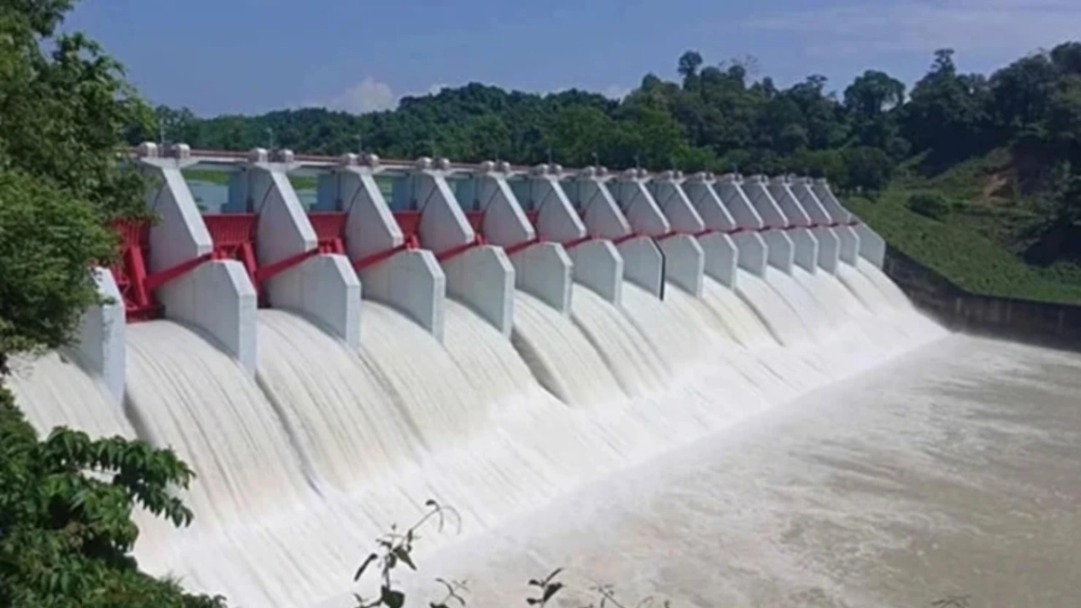 ব্রেকিং নিউজ ; আজ রাতে খুলে দেয়া হবে কাপ্তাই বাধের ১৬ টি গেট, সতর্কতা জারি
