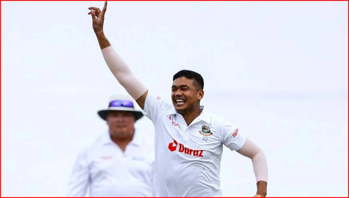প্রথম ওভারেই তাসকিনের ঝড়ে উড়ে গেল উইকেট, দেখে নিন স্কোর