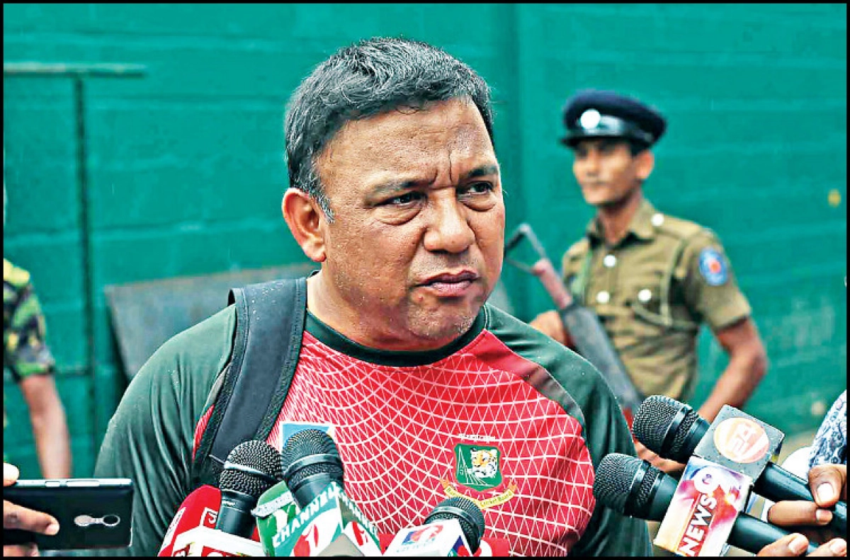 হঠাৎ যে কারনে বিসিবি থেকে সরে দাঁড়ালেন সুজন