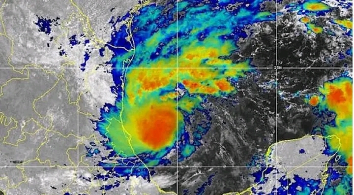শক্তিশালী ঘূর্ণিঝড় ‘মিল্টন’ ধেয়ে আসছে, যখন যেখানে আঘাত হানবে!