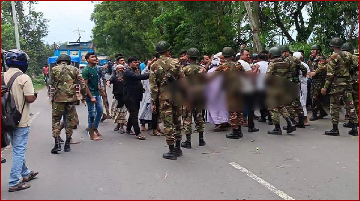 বাংলাদেশেই মসজিদ দখল নিয়ে দুই গ্রুপের ব্যাপক সং'ঘ'র্ষ, আহত ৫০