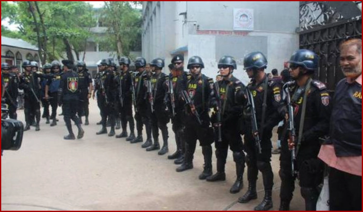 রাজধানীর মোহাম্মদপুর ক্যাম্পে ভয়াবহ বি'স্ফো'র'ণ, বহু হতাহত