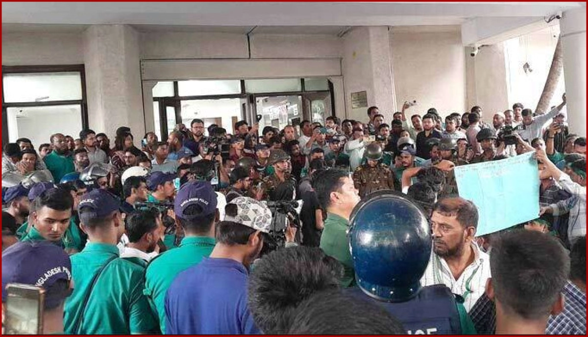 সচিবালয়ে বিশৃঙ্খলা আ'ট'ক ২৬ জন ছাত্রলীগ, যা জানা গেল