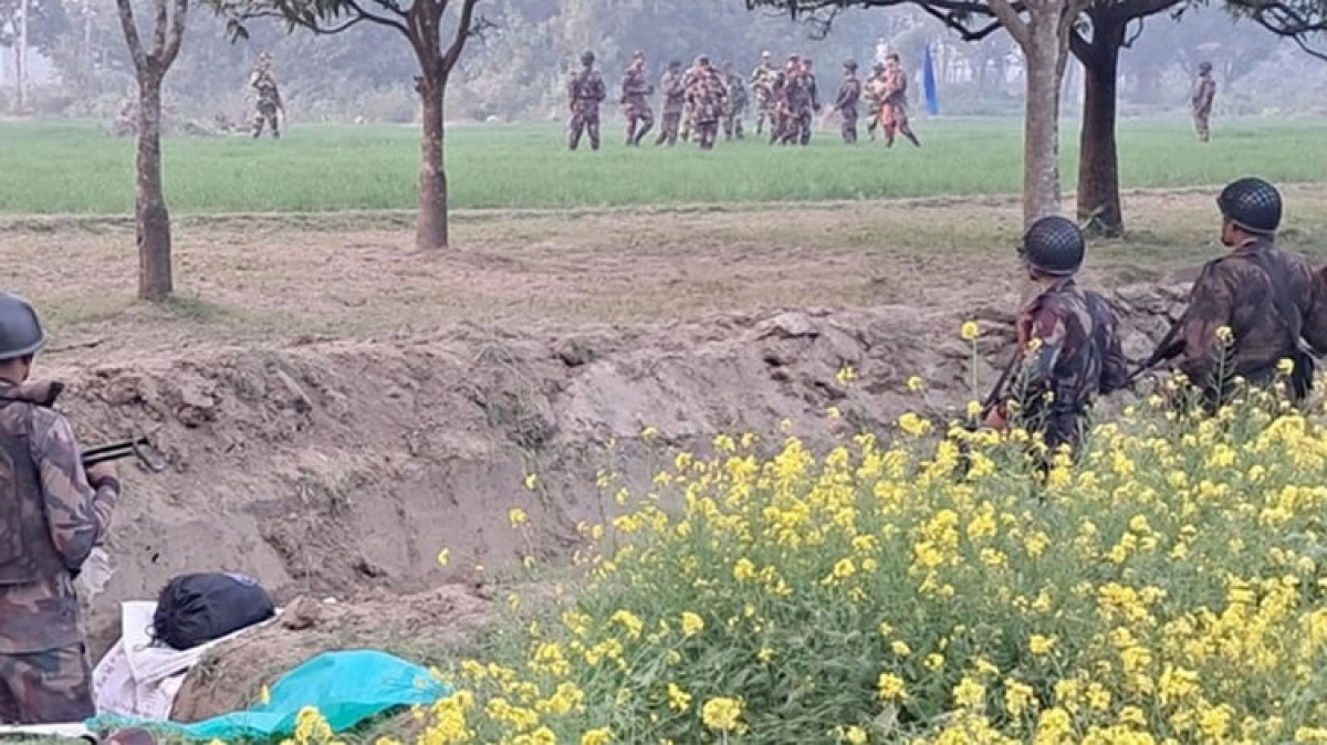 বাংলাদেশ-ভারত সীমান্তে ব্যাপক সং'ঘ'র্ষে ১৮ ভারতীয় নি'হ'তে'র খবর নিয়ে যা জানা গেল