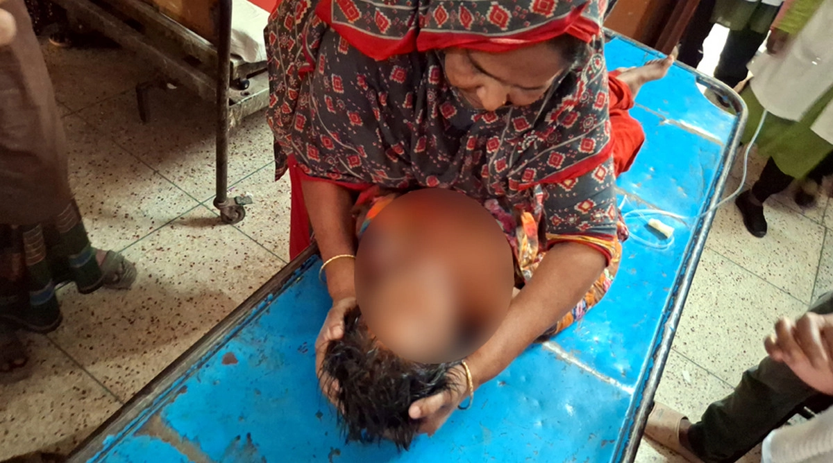 পোশাকের স্বাধীনতা নিয়ে মিছিল, শিশু ধ/র্ষণের বিরুদ্ধে কেন চুপ