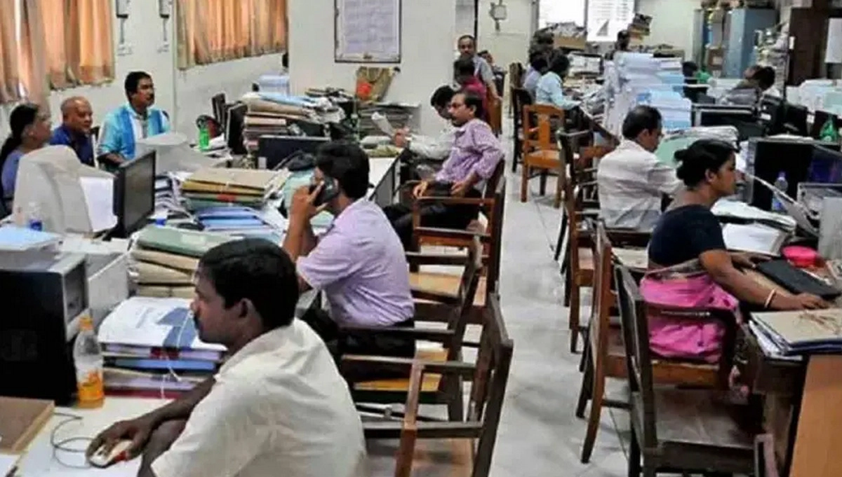 টানা ৬ দিন ছুটি পাবেন সরকারি কর্মচারী কর্মকর্তারা