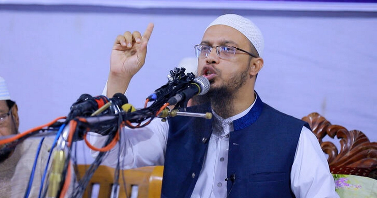 মেয়েরা গরমের কারণে বাসায় গেঞ্জি পরলেও কি গুনাহ হবে