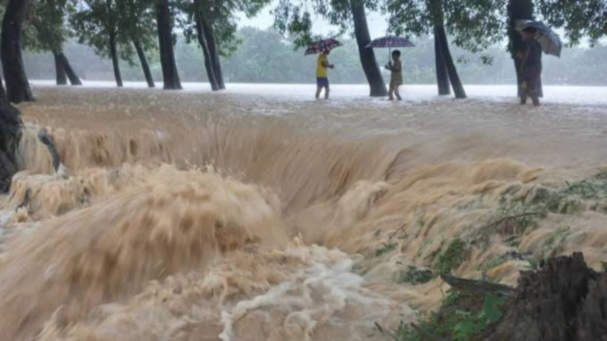 লক্ষ্মীপুরে জোয়ারের পানিতে ৪০ গ্রাম প্লাবিত