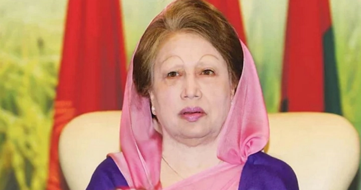 বেগম খালেদা জিয়ার এক সিদ্ধান্তেই বদলে গেলো বাংলাদেশের রাজনীতি