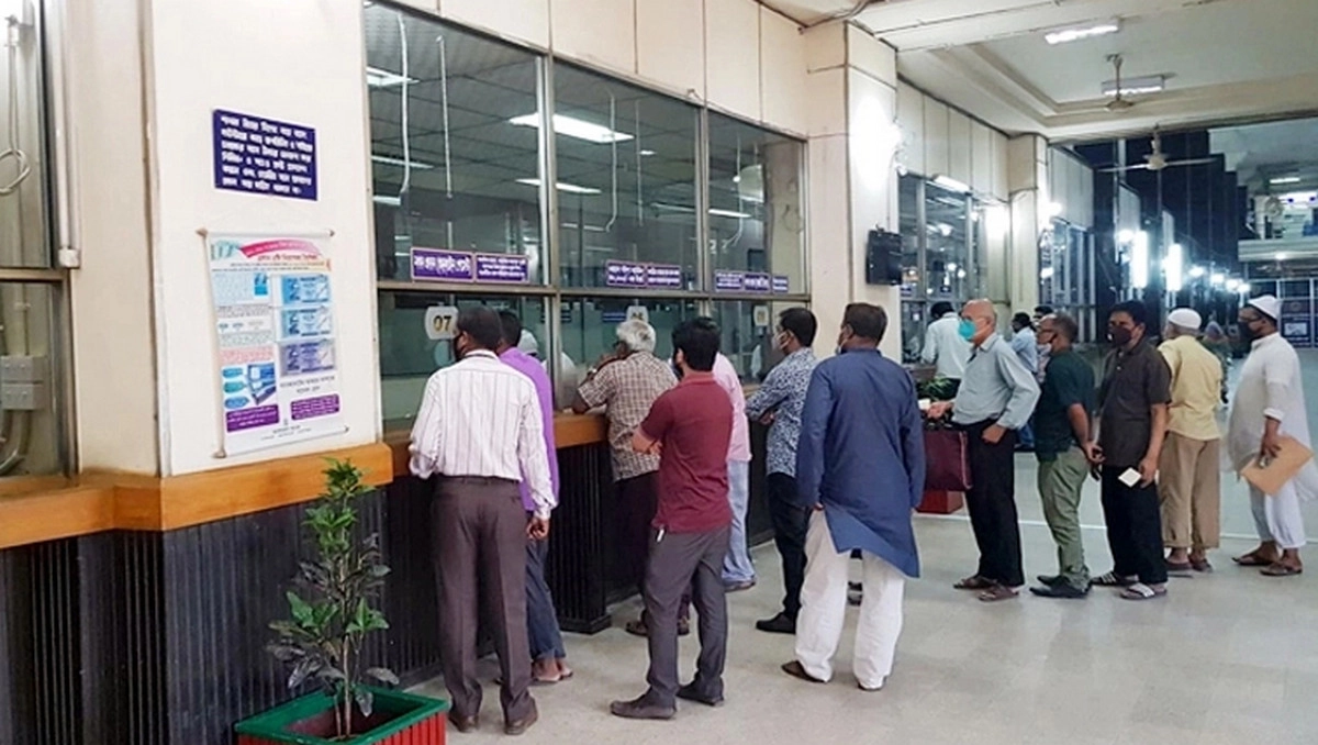 আগামীকাল ৫ আগস্ট সরকারি ছুটি: বন্ধ থাকবে ব্যাংকসহ যেসব প্রতিষ্ঠান