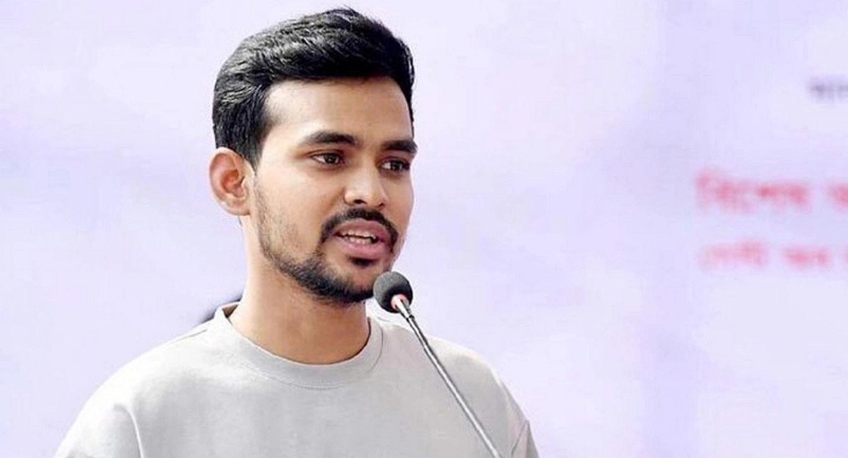 নির্বাচনের আগেই পদত্যাগ করবেন আসিফ মাহমুদ