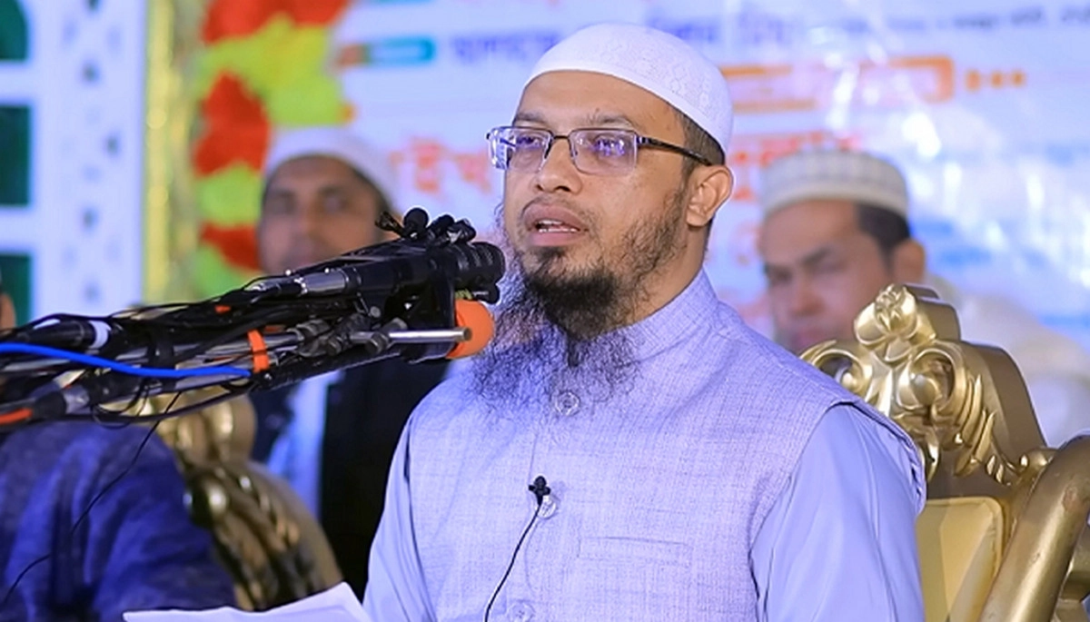 হাফ হাতা টি-শার্ট পরে নামাজ হবে কি!