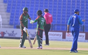 আফগানিস্তানকে চ্যালেঞ্জিং রানের টার্গেট দিল বাংলাদেশ