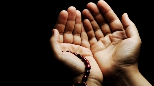 আল্লাহর সাহায্য আসে যে ৬টি বিশেষ দোয়ায়