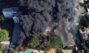 গাজীপুরে তেল কারখানায় ভয়াবহ আগুন, ব্যাপক ক্ষয়ক্ষতির আশঙ্কা