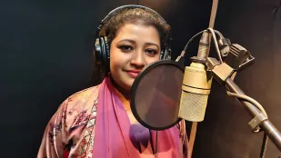 ‘বিছানায় না গেলে প্রোগ্রামে ডাকে না’, বাউল হাসিনা সরকারের বিস্ফোরক অভিযোগ