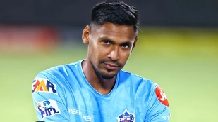 আইপিএল মিনি নিলামে মুস্তাফিজের মূল্য ২ কোটি, নজরে চেন্নাইসহ চার দল