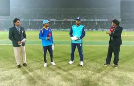 চলছে চট্টগ্রাম রয়্যালস বনাম নোয়াখালী এক্সপ্রেস ম্যাচ: (Live) দেখুন এখানে