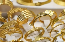 সোনার দাম আবার কমলো: নতুন দর কার্যকর হচ্ছে শুক্রবার থেকে