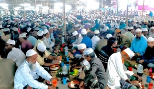 প্রতিদিন একসঙ্গে ৬ হাজার মানুষের ইফতার হয়
