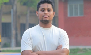 নিজের আয়ের পরিমাণ জানালেন হাসনাত