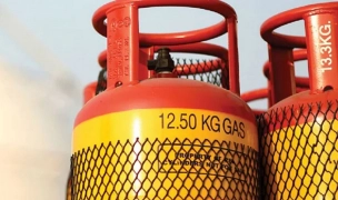 ৮২৫ থেকে ১২৩৫ টাকা: এলপি গ্যাসের দাম নিয়ে বড় খবর
