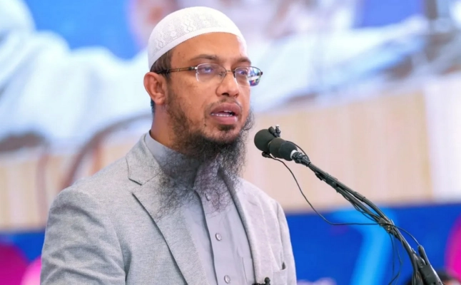 ব্যাংকে চাকরির উপার্জন কি হালাল, যা বললেন শায়খ আহমাদুল্লাহ