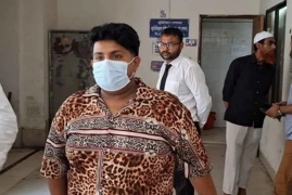 আদালতে আত্মসমর্পণ করলেন কনটেন্ট ক্রিয়েটর রাহি