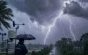 সন্ধ্যার মধ্যে ৫ জেলায় ৬০ কিমি বেগে ঝড়ের শঙ্কা